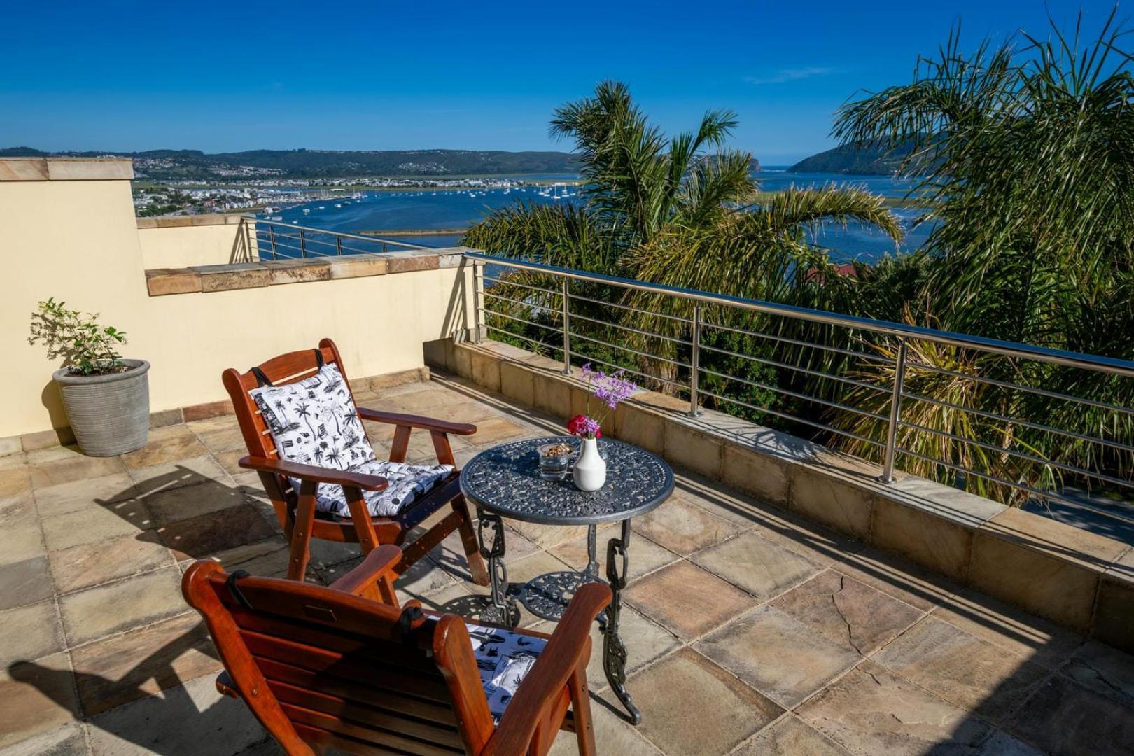 Guest House The Lazy Lion Knysna Buitenkant foto